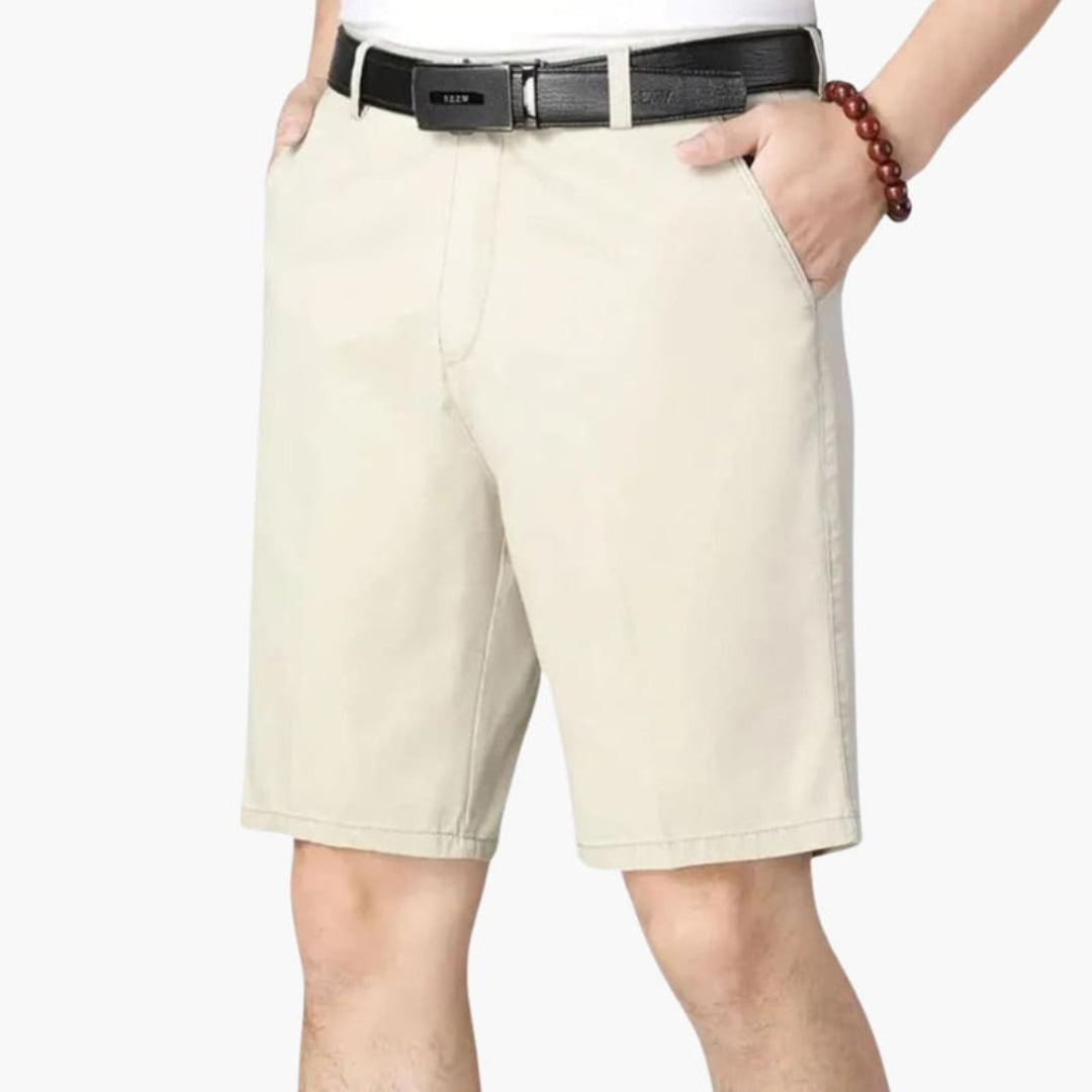 Men's shorts with zip closure