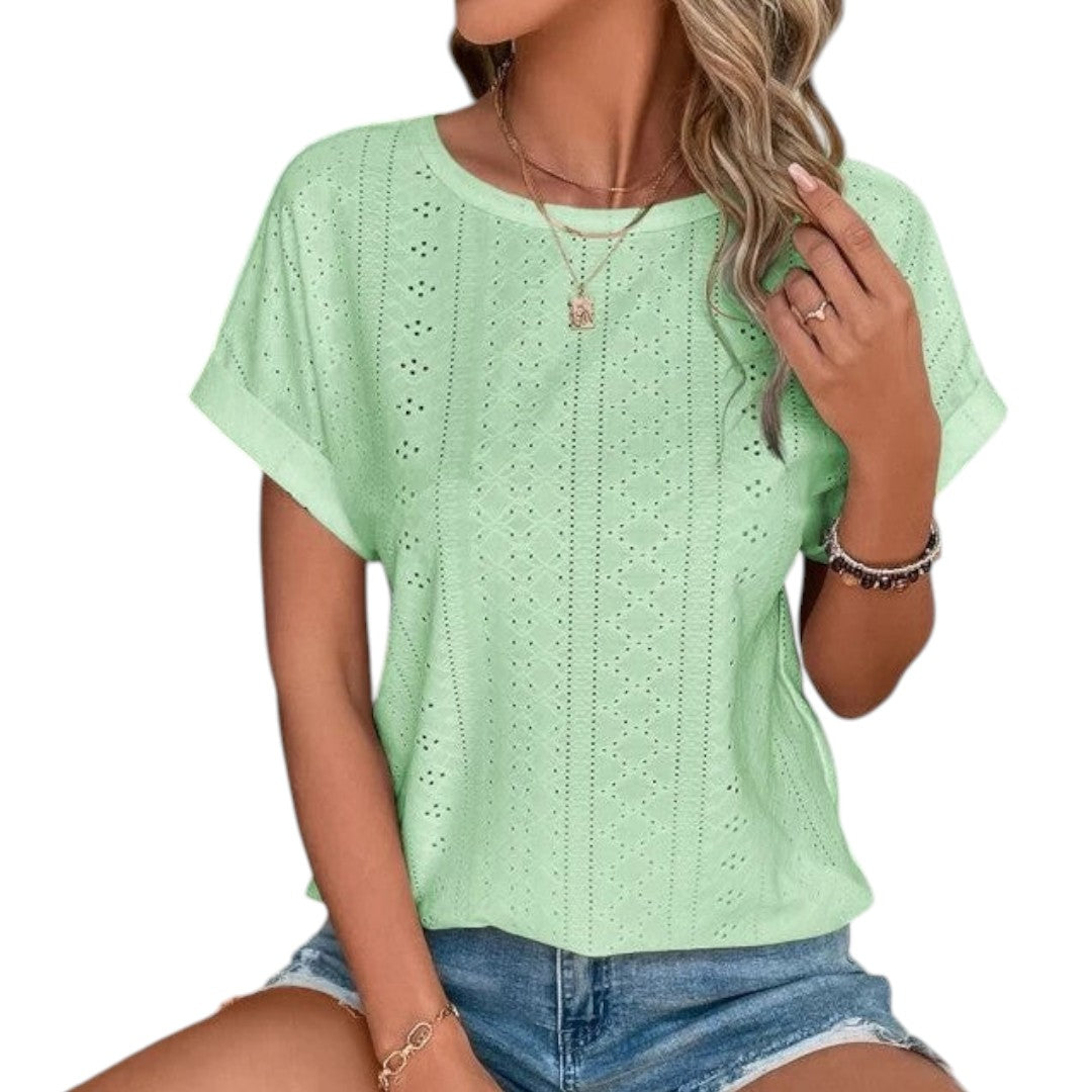 T-shirt feminina com padrão rendado e mangas curtas