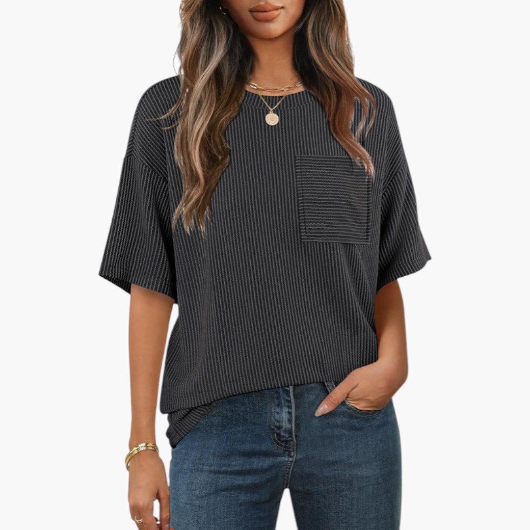 T-shirt de mulher às riscas com bolso no peito