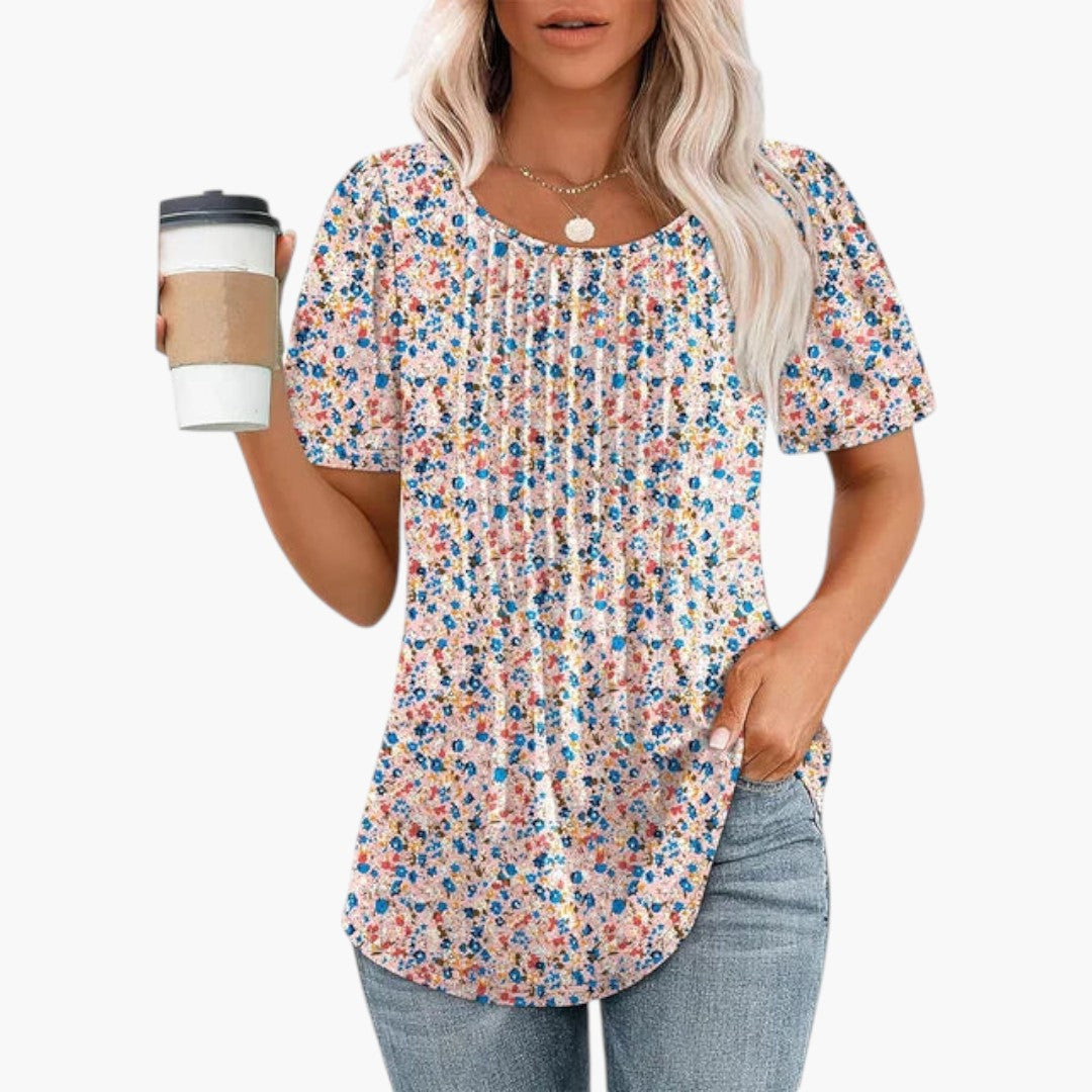 women's round-neck shirt with pleats on the front