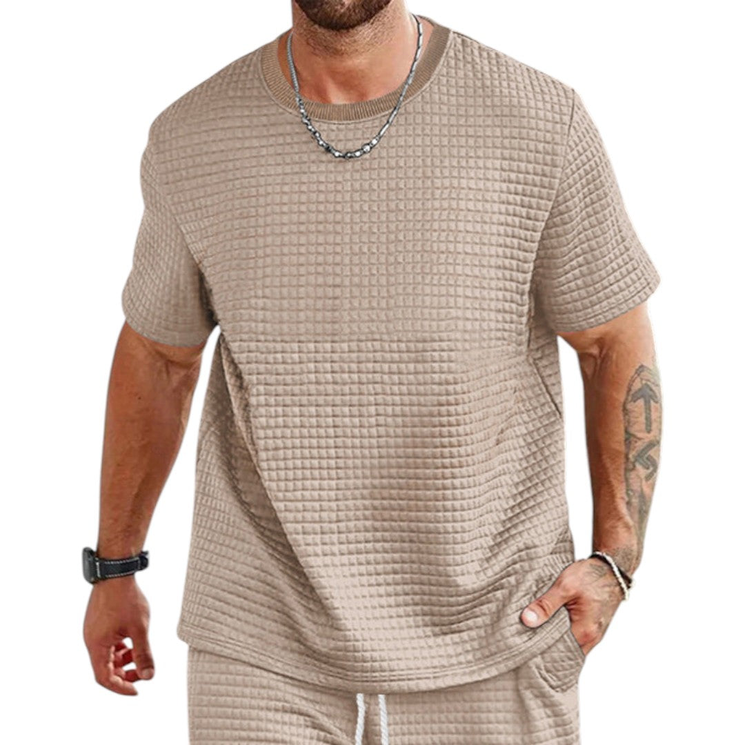 Camiseta para hombre con superficie texturizada y mangas cortas