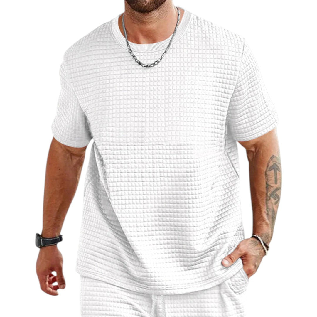 Camiseta para hombre con superficie texturizada y mangas cortas