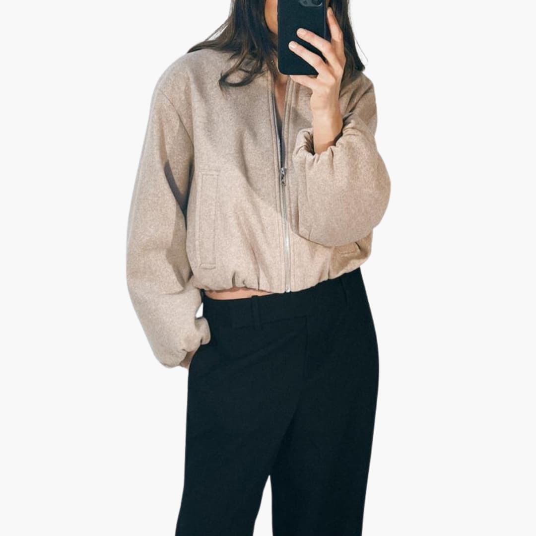 Casual bomberjakke til kvinder med flydende pasform og moderne design