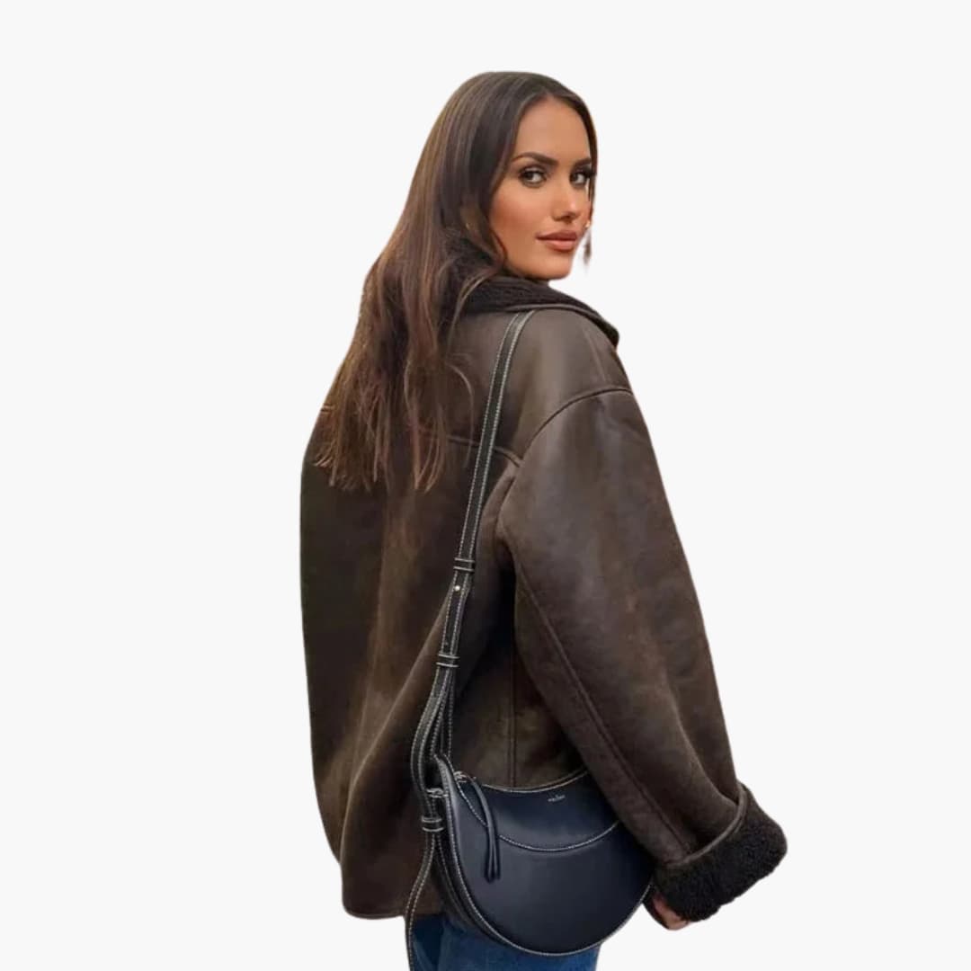 Veste femme à col large avec fermeture à boutons