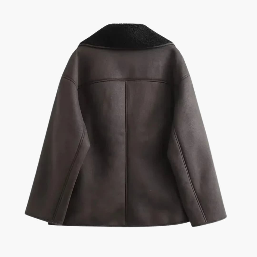 Veste femme à col large avec fermeture à boutons