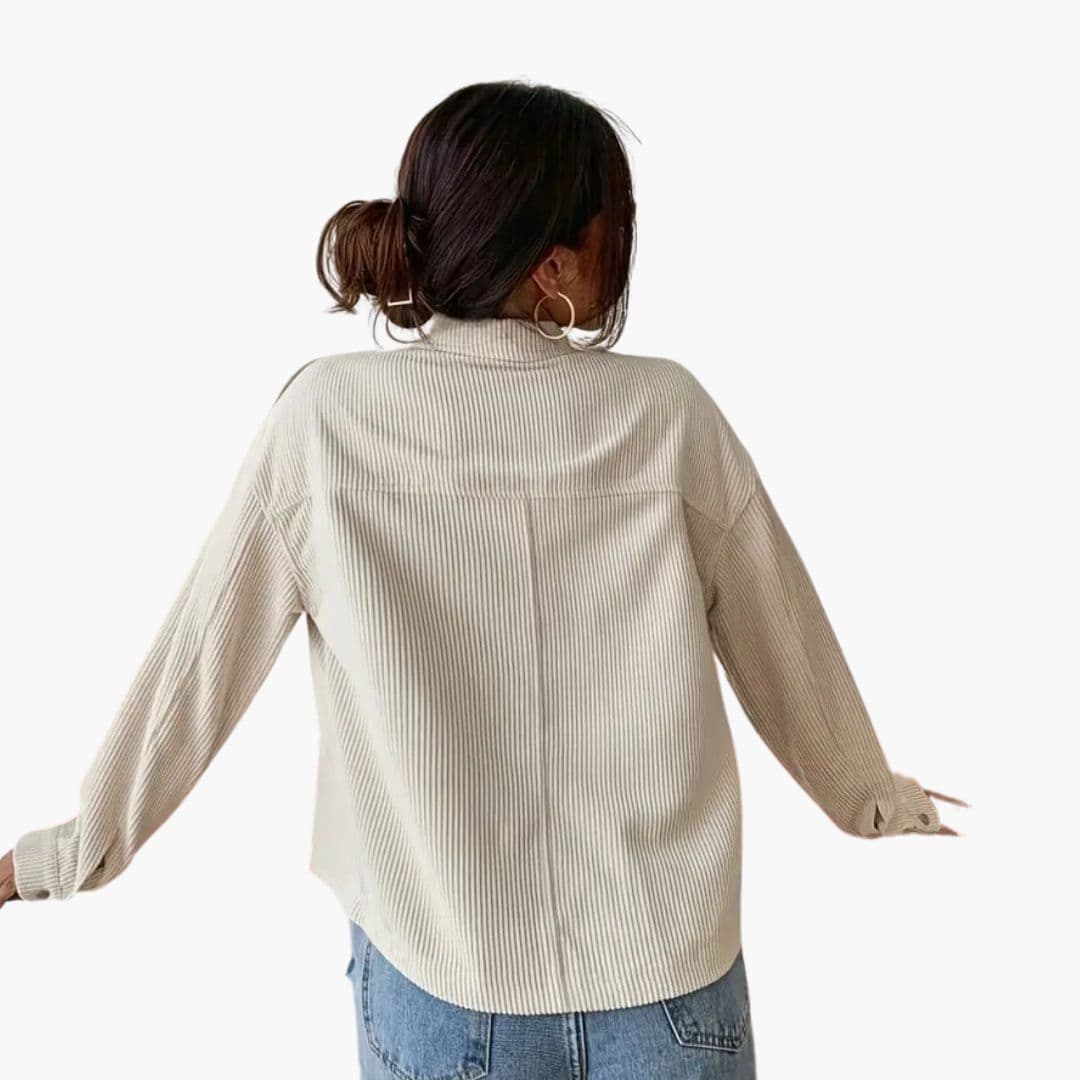 Veste femme avec boutons et poches latérales