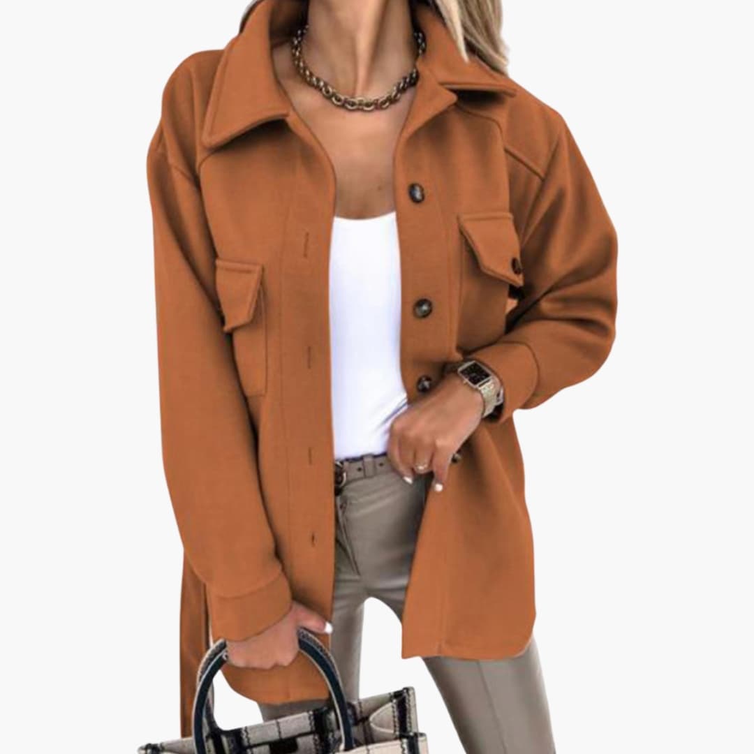 Chaqueta de mujer con bolsillos con solapa y cuello ancho