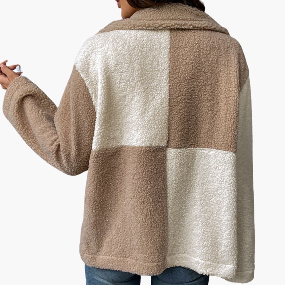 Veste femme en sherpa bicolore avec fermeture boutonnée