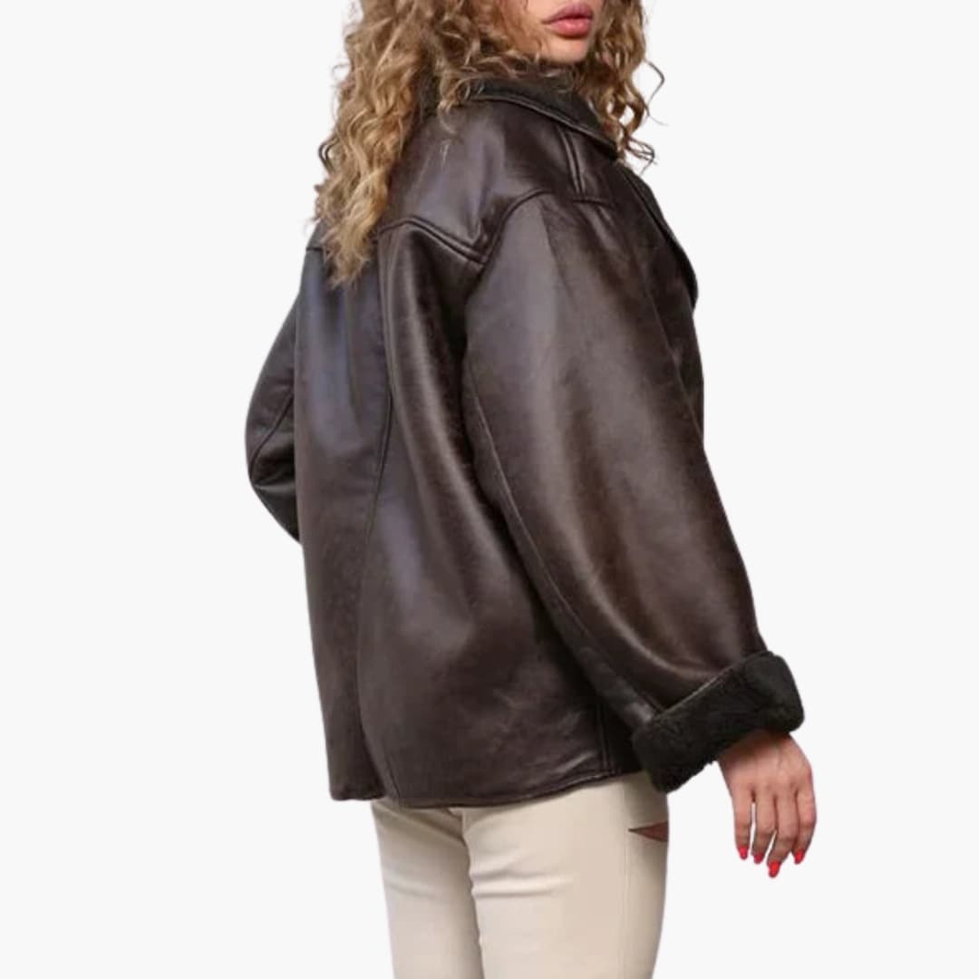 Veste femme vintage avec col à revers et poches latérales