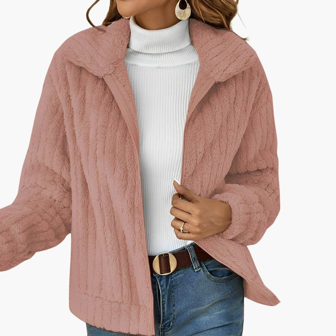 Veste femme zippée en matière peluche avec large col